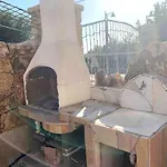 Wind Rose -group House Near The Sea بيت للعطل *