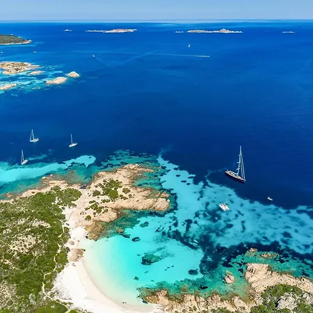 Wind Rose Exclusive -natural Pool 50 M From The Sea * Olbia