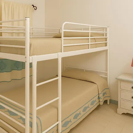 Casa de Férias Wind Rose -group House Near The Sea Olbia